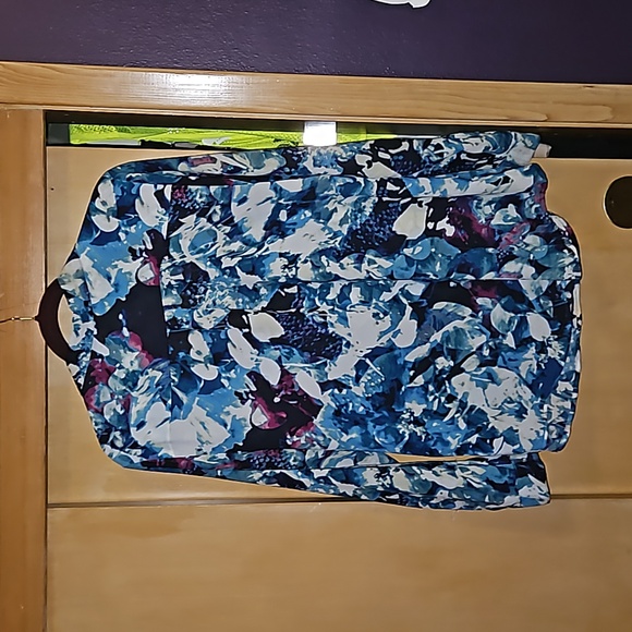 Liz Claiborne blouse - Picture 2 of 4